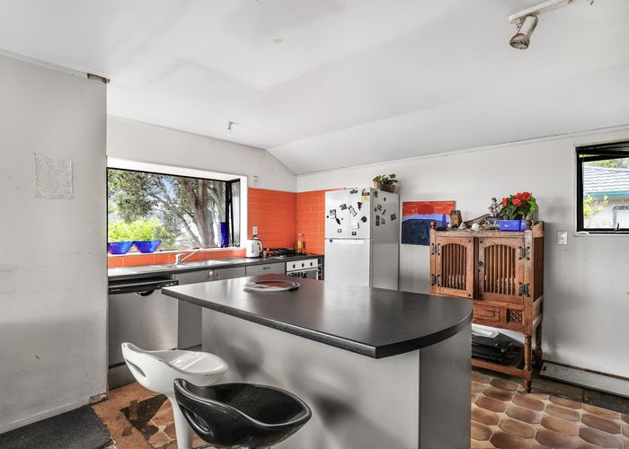  at 8 Ewhurst Place, Goodwood Heights, Auckland