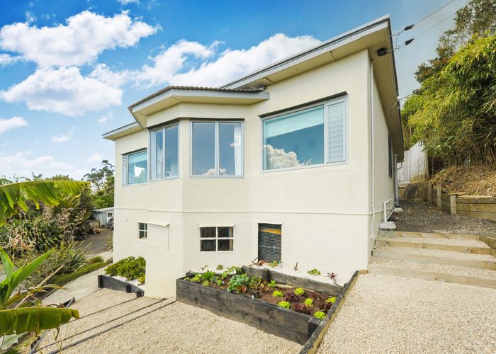  at 137 Victory Road, Laingholm, Auckland