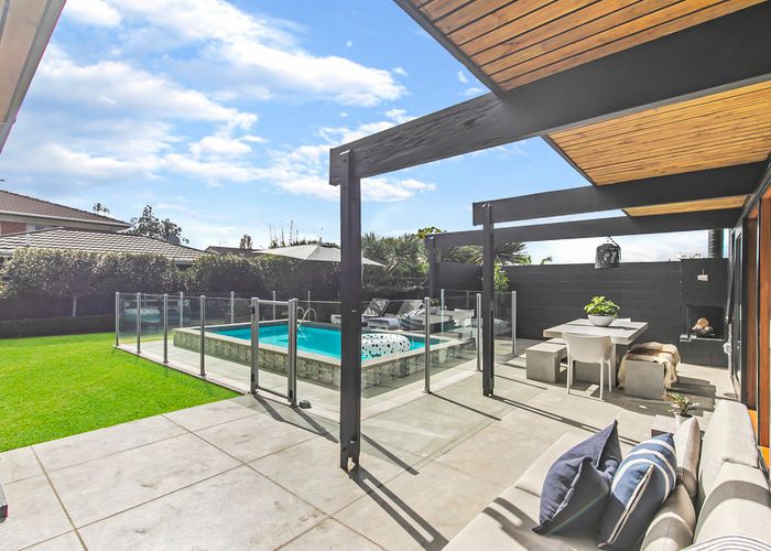  at 16 Archdall Street, Meadowbank, Auckland