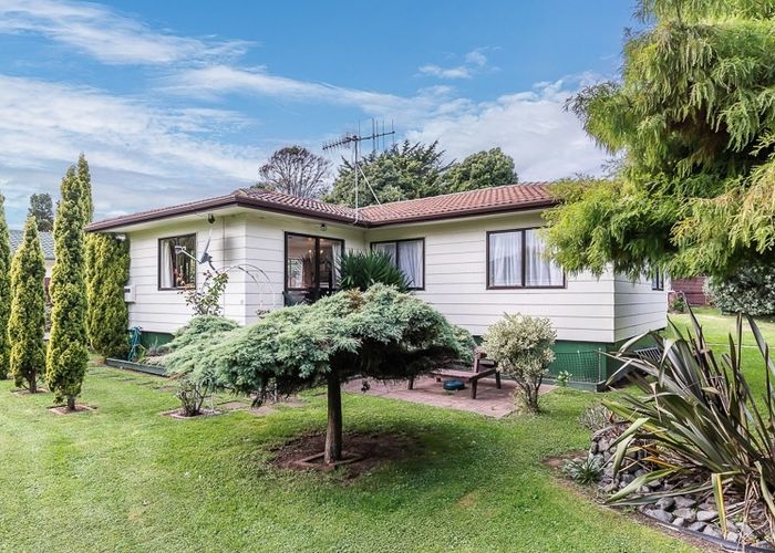  at 17 Sunshine Avenue, Paraparaumu