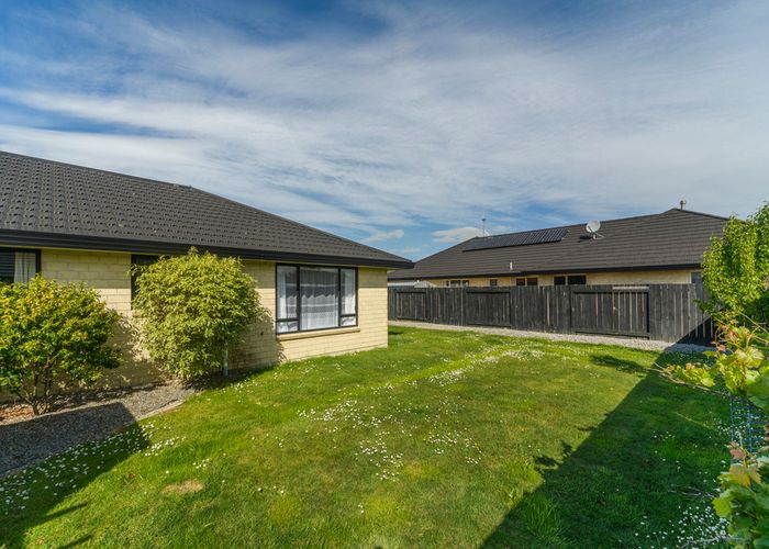  at 4 Boston Parade, Kelvin Grove, Palmerston North