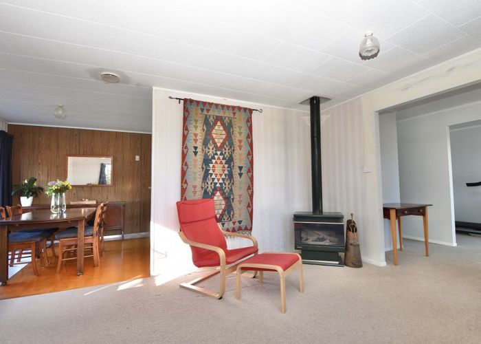  at 28 Somerset Road, Clareville, Carterton