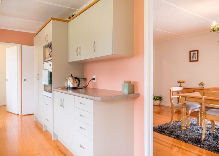  at 58 Sunnyvale Road, Massey, Auckland