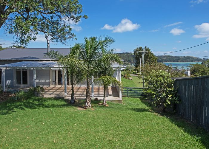  at 4 Calais Terrace, Ostend, Waiheke Island