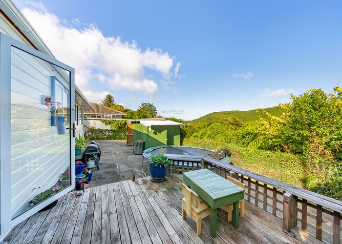  at 59 Waipounamu Drive, Kelson, Lower Hutt