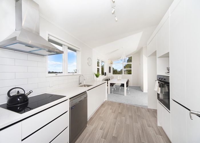  at 9 Datura Place, Sunnynook, Auckland