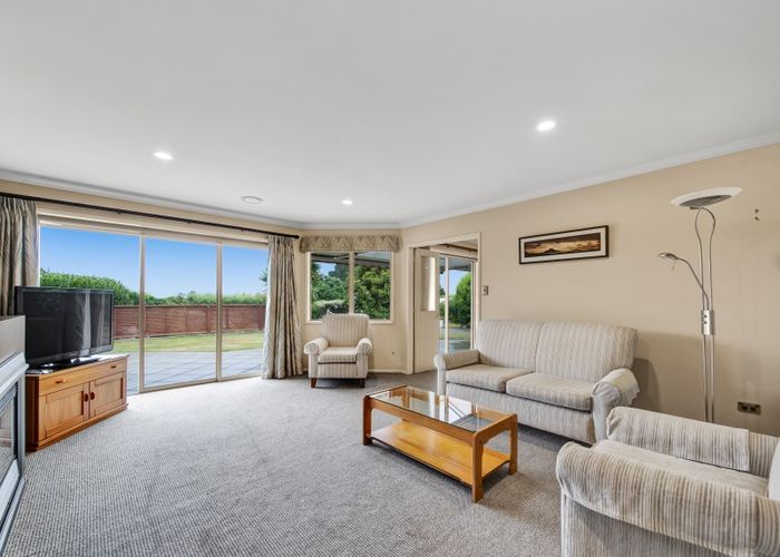  at 2 Orlando Close, Frankleigh Park, New Plymouth