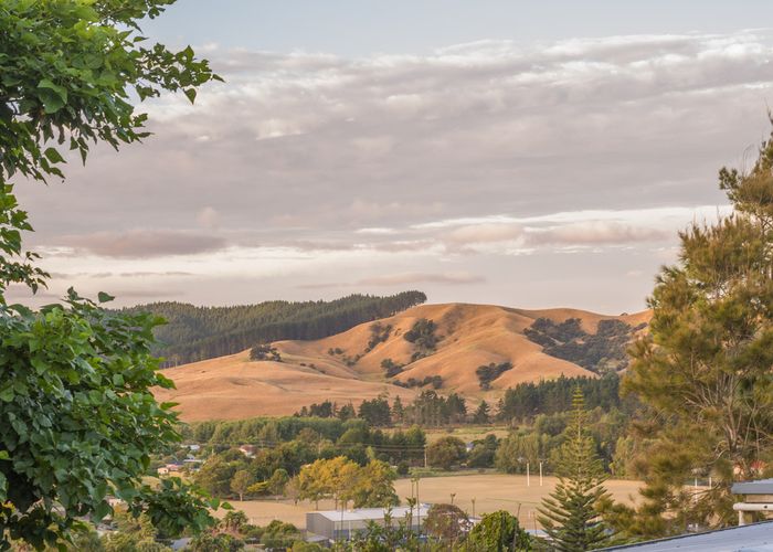  at 5 Audrey Luckens Lane, Helensville, Helensville