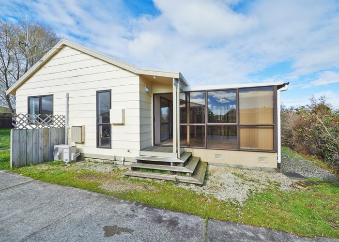  at 12 Gladys Place, Kelvin Grove, Palmerston North