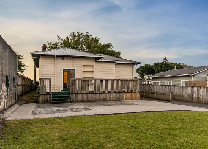  at 34 Lippiatt Road, Otahuhu, Auckland