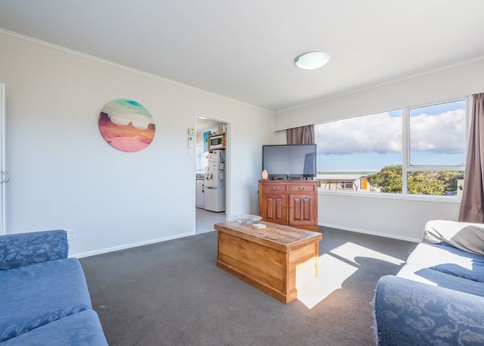  at 2/25 Mulberry Street, Maungaraki, Lower Hutt
