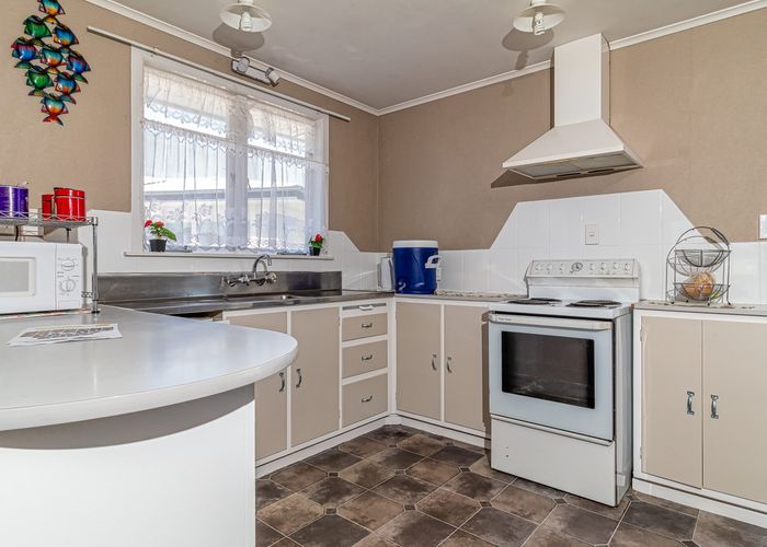  at 105 Dover Road, Flaxmere, Hastings