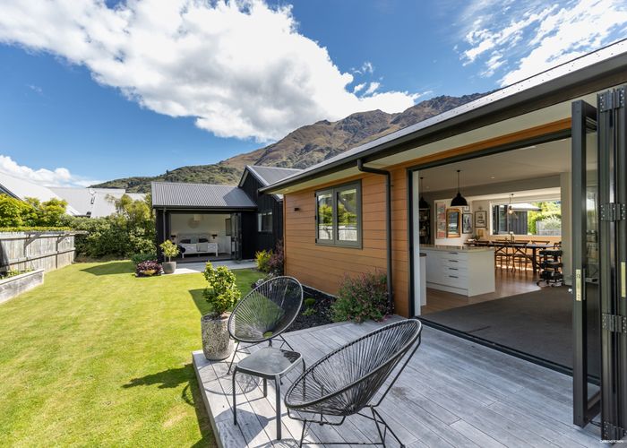 Free property data for 5 Mathias Terrace, Arthurs Point homes.co.nz