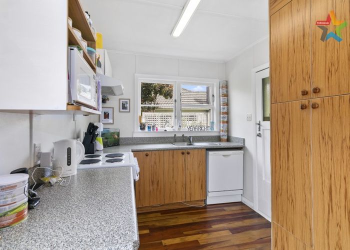  at 90 Hair Street, Wainuiomata, Lower Hutt