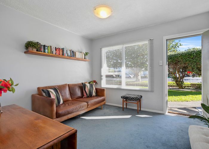  at 2/4 Averill Avenue, Kohimarama, Auckland