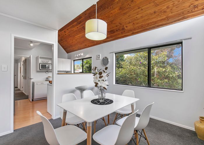  at 2/19 Rosier Road, Glen Eden, Auckland