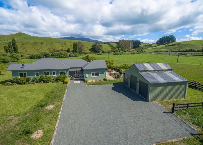  at 42 Kiwi Road, Puketotara, Te Awamutu