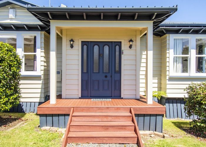  at 6 STANLEY STREET, Tahawai, Kauri Point