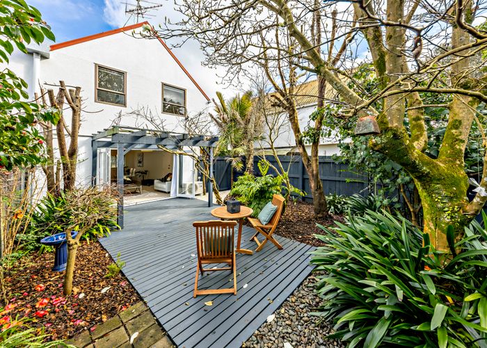  at 7/35 Wairakei Street, Greenlane, Auckland