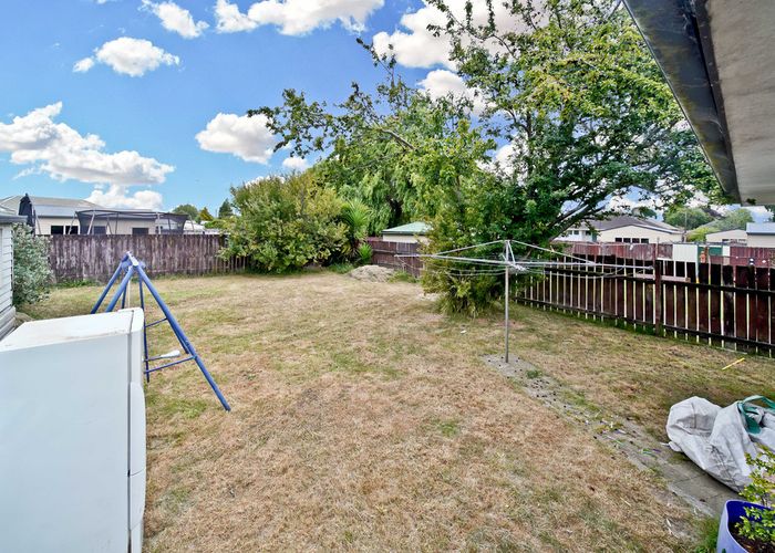  at 8 Wordsworth Crescent, Enderley, Hamilton