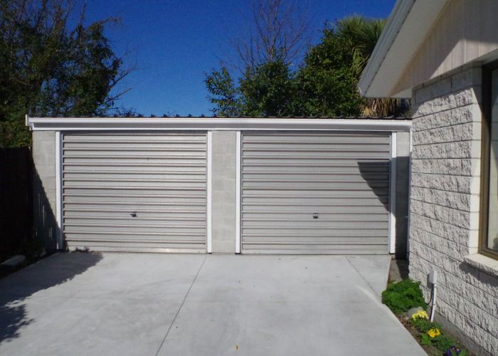  at 2/14 Resolution Place, Bryndwr, Christchurch