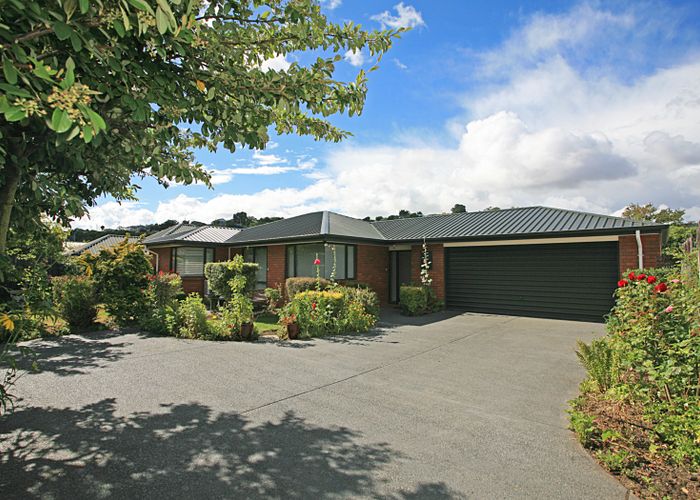  at 2/11 Kowhai Terrace, Saint Martins, Christchurch