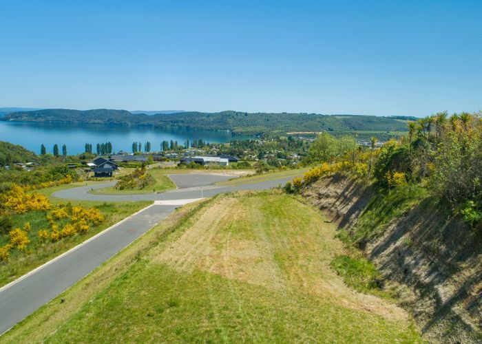  at 1 Sparrowhawk Way, Kinloch, Taupo