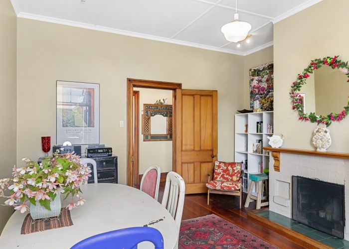  at 7 Aorangi Terrace, Thorndon, Wellington
