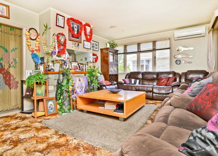  at 52 Kenney Crescent, Fairfield, Hamilton