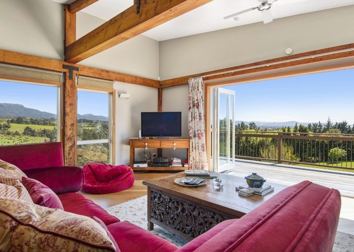  at 454 Wainui Road, WHAKAMARAMA, KATIKATI