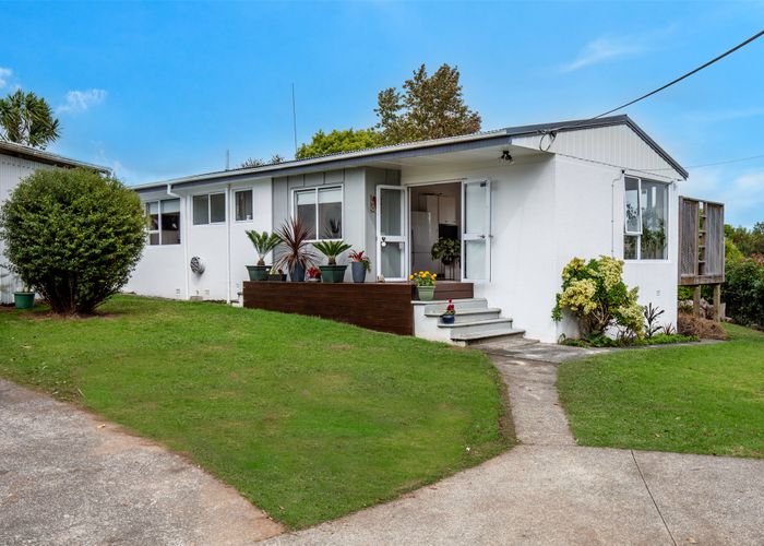  at 54 Taipari Road, Te Atatu Peninsula, Auckland