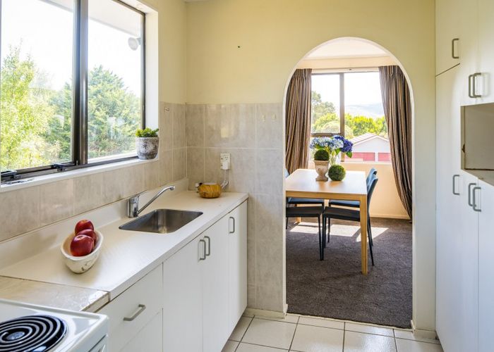  at 2 Pump Lane, Whitby, Porirua