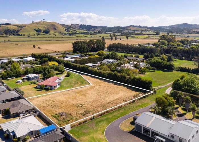 at 104 Tara Road, Papamoa Beach, Papamoa