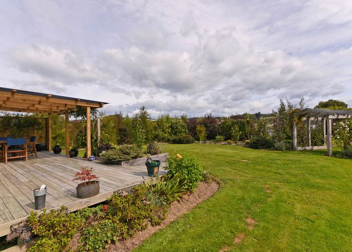 at 5 Mapua Drive, Mapua