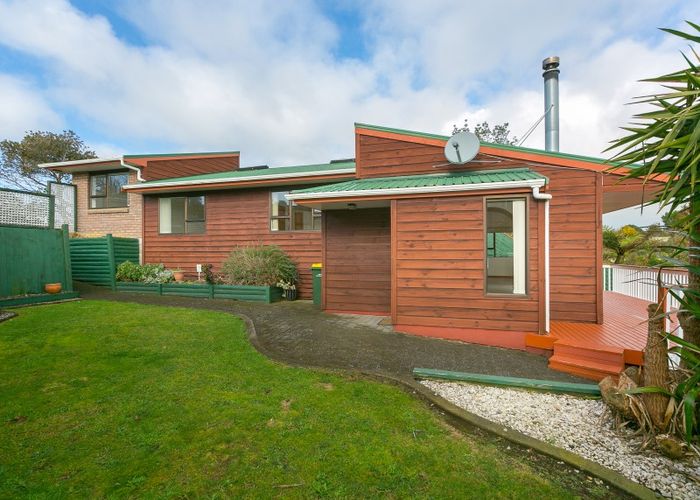  at 11 Keats Place, Whalers Gate, New Plymouth