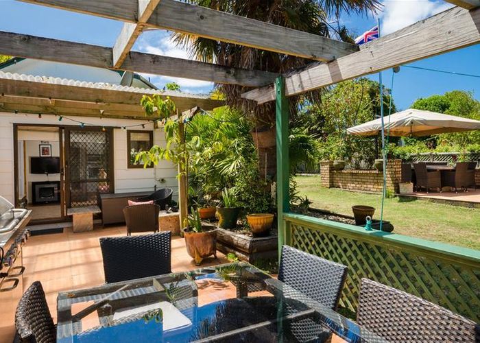  at 18 Mcentee Road, Waitakere, Auckland