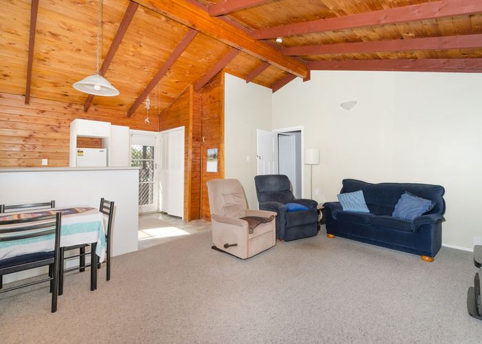  at 1/391 West Coast Road, Glen Eden, Auckland