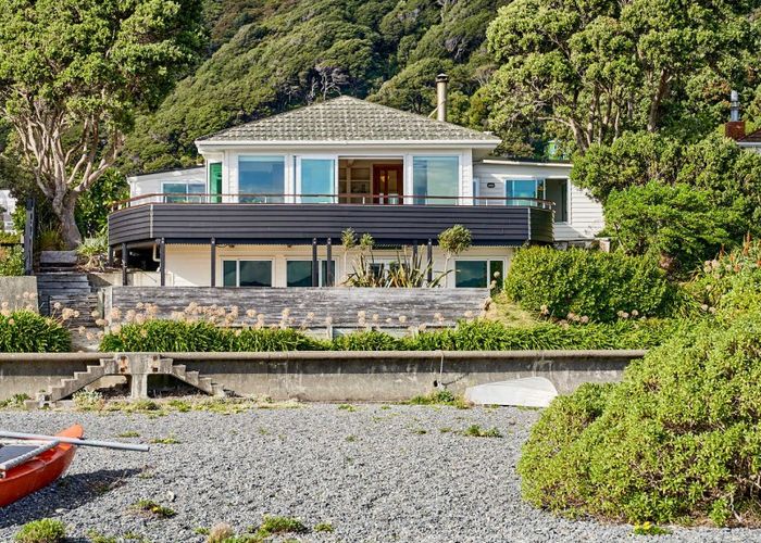  at 42 Pukatea Street, Eastbourne, Lower Hutt