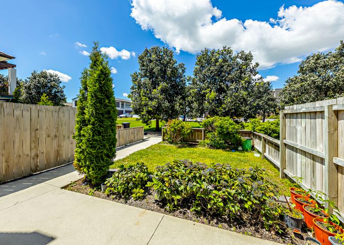  at 55 Phar Lap Crescent, Takanini, Auckland