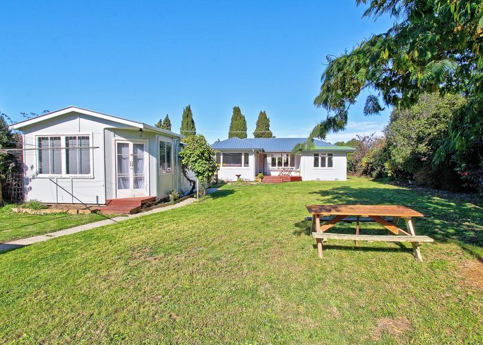  at 84 Old Mill Road, Brooklyn