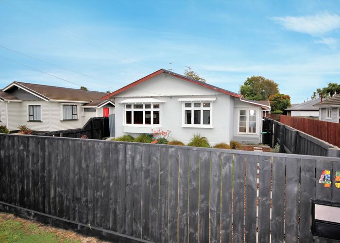  at 1/45 Frankleigh Street, Somerfield, Christchurch