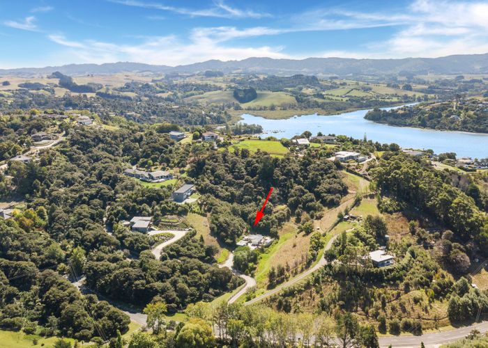  at 27 Brick Bay Drive, Sandspit