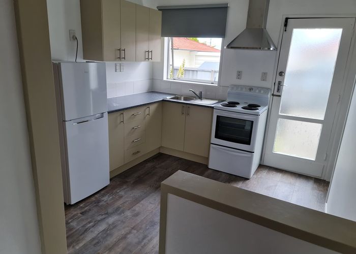  at 4/75 Hills Road, Edgeware, Christchurch