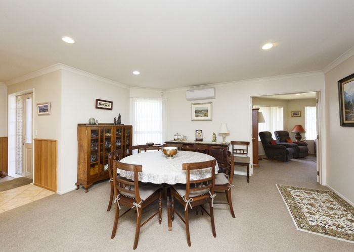  at 8 Abby Road, Fitzherbert, Palmerston North