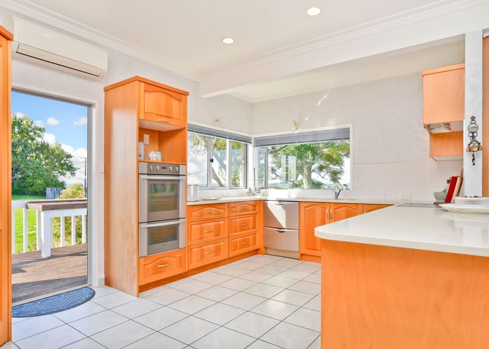  at 136 Wallace Road, Temple View, Hamilton