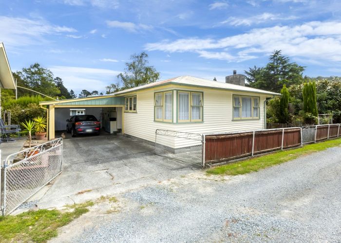  at 210 Plateau Road, Te Marua, Upper Hutt