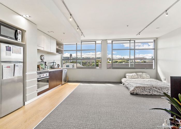  at E305/28 Torrens Terrace, Mount Cook, Wellington