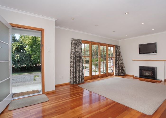  at 4 Simpson Street, Turakina