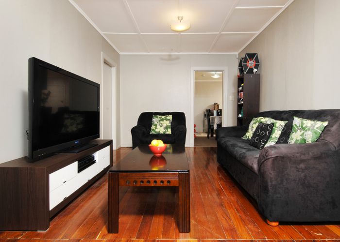  at 8A Huxley Place, Glen Innes, Auckland