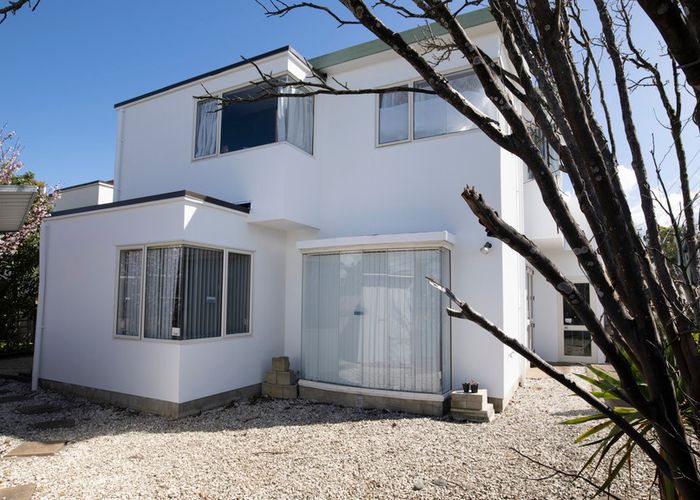  at 1/2 Raleigh Road, Northcote, Auckland